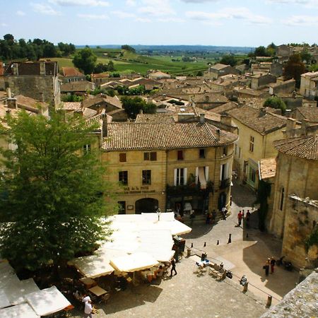 Bed and Breakfast Bleu Raisin Les Salles-de-Castillon Екстер'єр фото