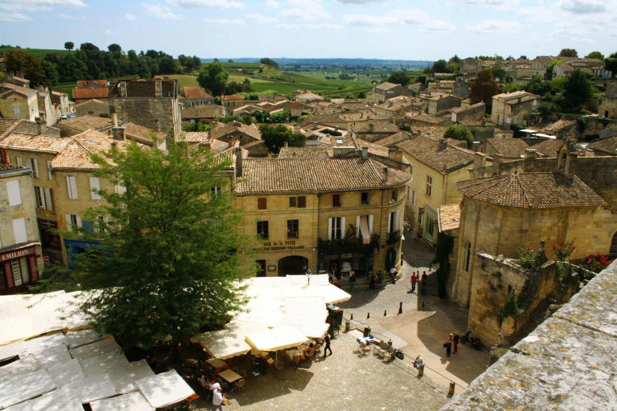 Bed and Breakfast Bleu Raisin Les Salles-de-Castillon Екстер'єр фото